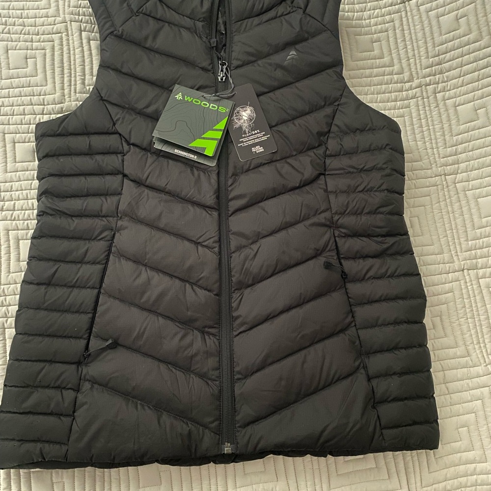 Woods Women's Black Down Quilted Vest